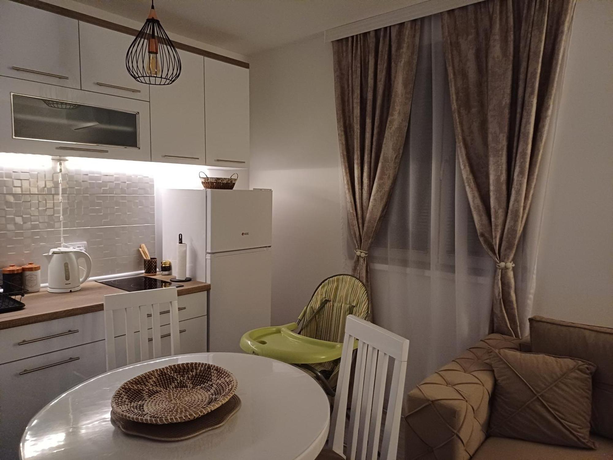 Silver Lux Srebrno Jezero Apartment *